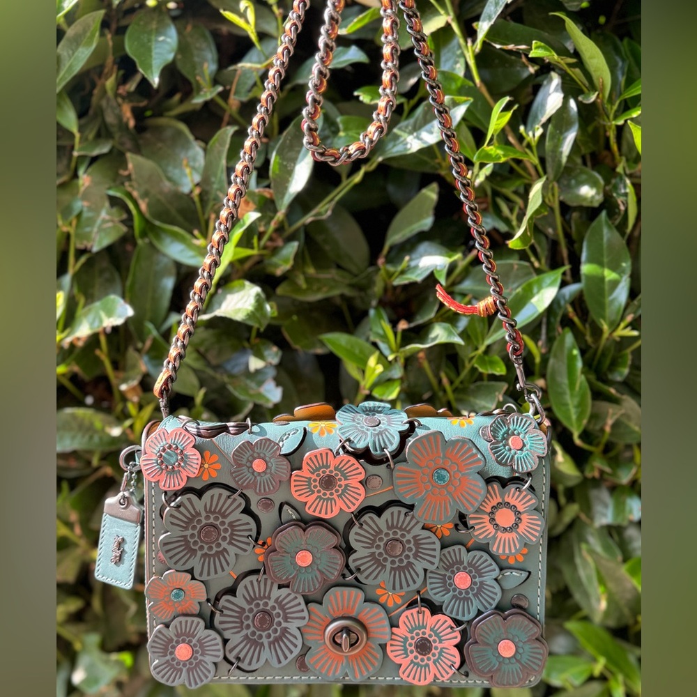 Coach 21585 Dinky 24 Tea Rose Green Chain Link Rare - Picture 12 of 12